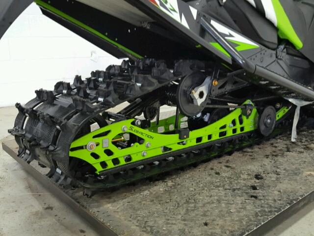 4UF18SNW8JT106596 - 2018 ARCT ZR 6K LTD GREEN photo 18