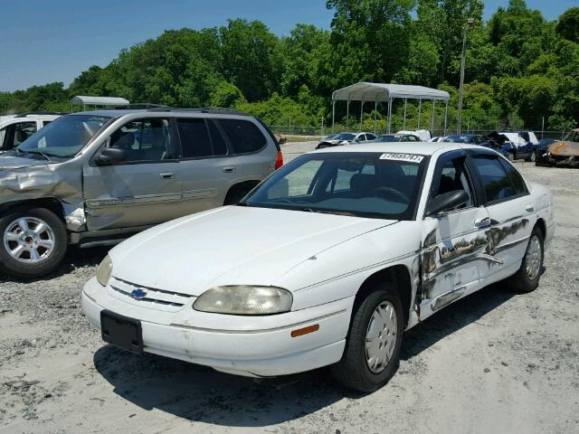 2G1WL52M8W9106024 - 1998 CHEVROLET LUMINA BAS თეთრი ფოტო 2