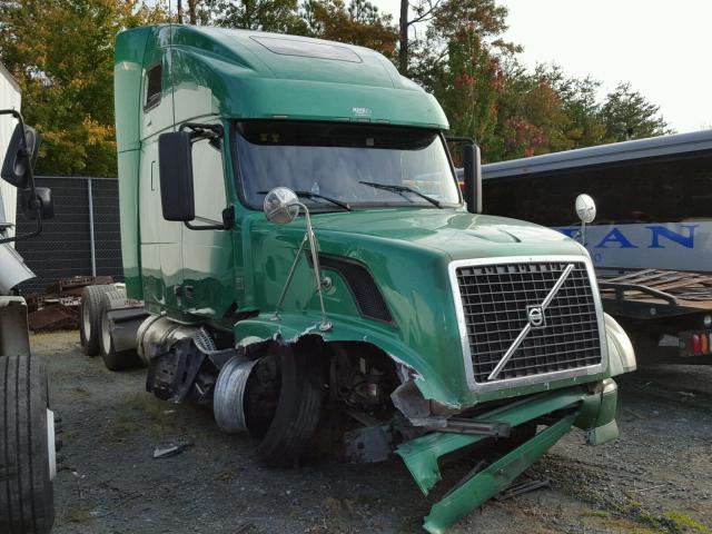 4V4NC9EJ1BN533794 - 2011 VOLVO VN VNL GREEN photo 1