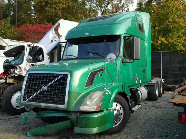 4V4NC9EJ1BN533794 - 2011 VOLVO VN VNL GREEN photo 2