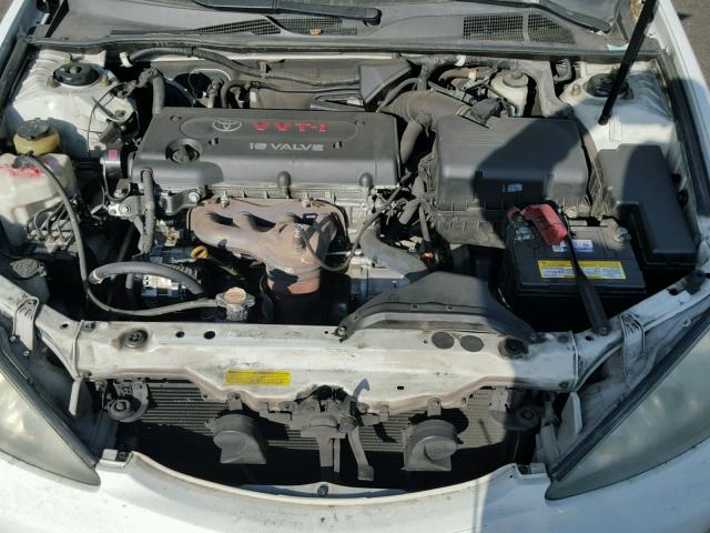 4T1BE32K75U556974 - 2005 TOYOTA CAMRY LE 白色 照片 7