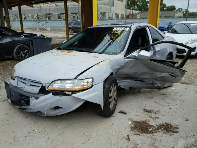 1HGCG22552A003956 - 2002 HONDA ACCORD EX SILVER photo 2