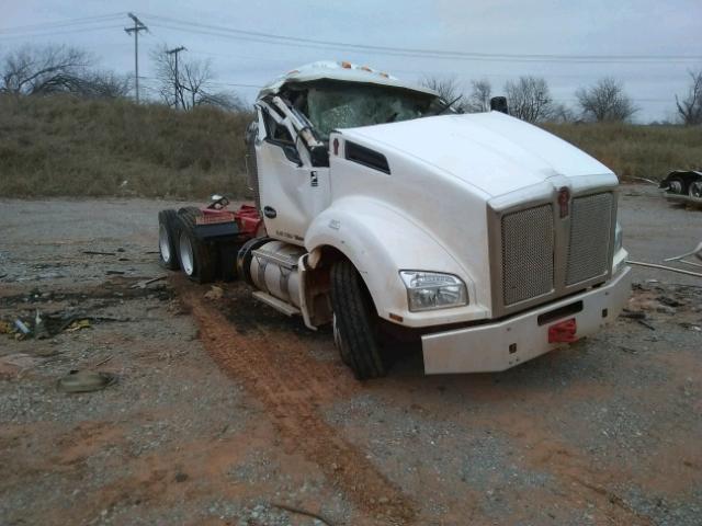 1XKZD49X2HJ178330 - 2017 KENWORTH CONSTRUCTI WHITE photo 1