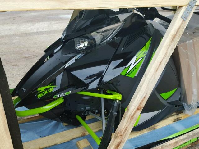 4UF18SNW1JT106245 - 2018 ARCC ZR 6000 ES GREEN photo 10