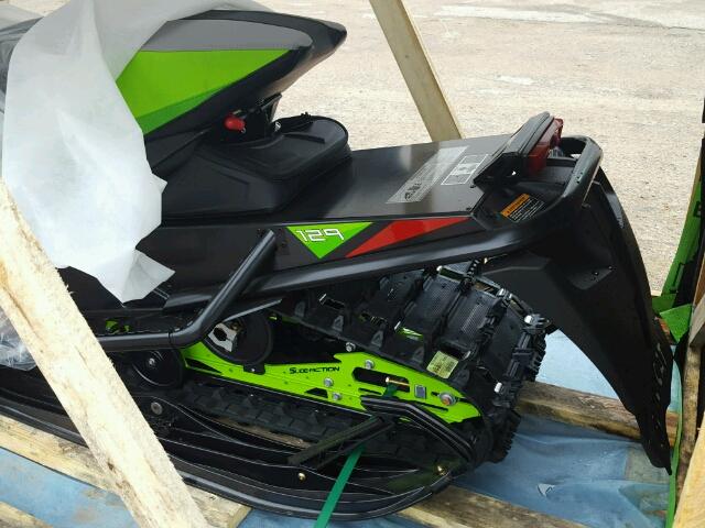 4UF18SNW4JT106241 - 2018 ARCT ZR 6000 ES მწვანე ფოტო 4