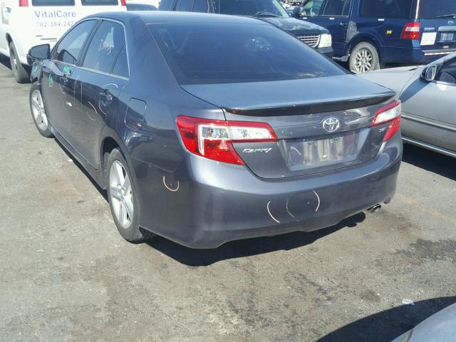 4T1BF1FK3EU841473 - 2014 TOYOTA CAMRY GRAY photo 3