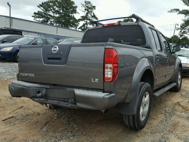 1N6AD07U36C472697 - 2006 NISSAN FRONTIER C GRAY photo 4