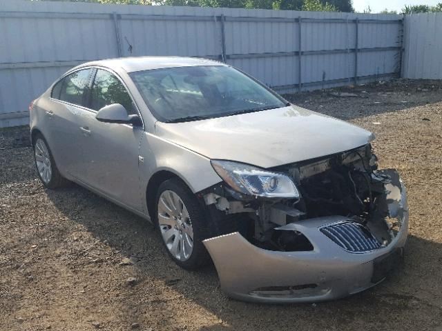 W04GZ5GV2B1105889 - 2011 BUICK REGAL CXL SILVER photo 1