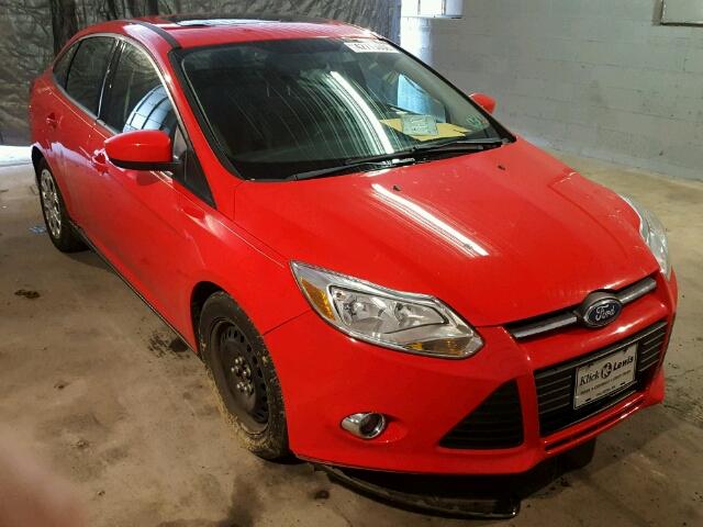 1FAHP3F29CL122101 - 2012 FORD FOCUS SE RED photo 1