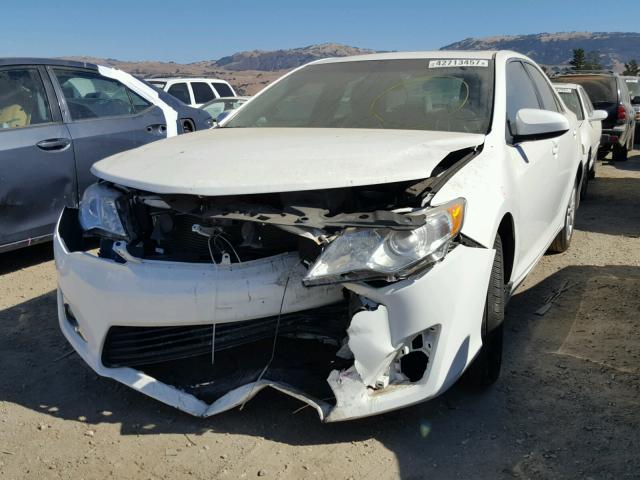 4T4BF1FK2ER367473 - 2014 TOYOTA CAMRY L WHITE photo 2