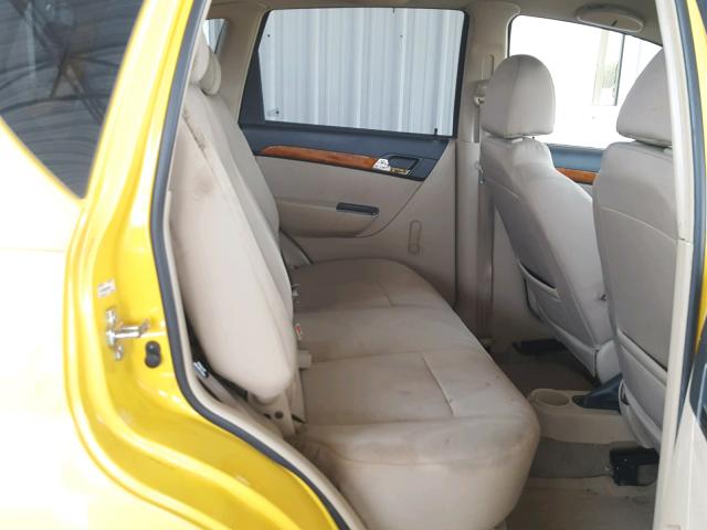 KL1TD66E69B630623 - 2009 CHEVROLET AVEO LS YELLOW photo 6