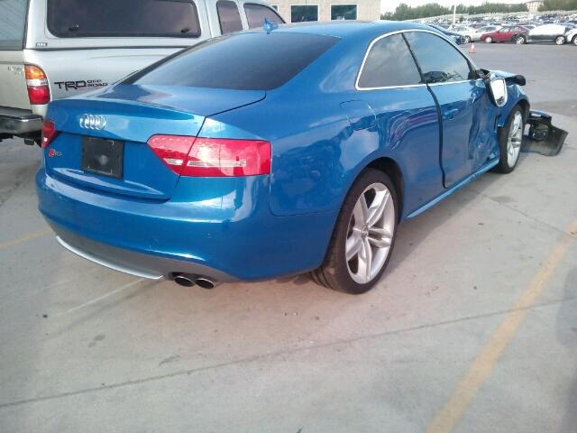 WAU3VAFR3BA078051 - 2011 AUDI S5 PRESTIG BLUE photo 4
