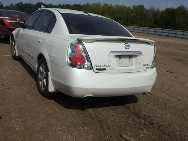 1N4BL11D75N468198 - 2005 NISSAN ALTIMA SE WHITE photo 3