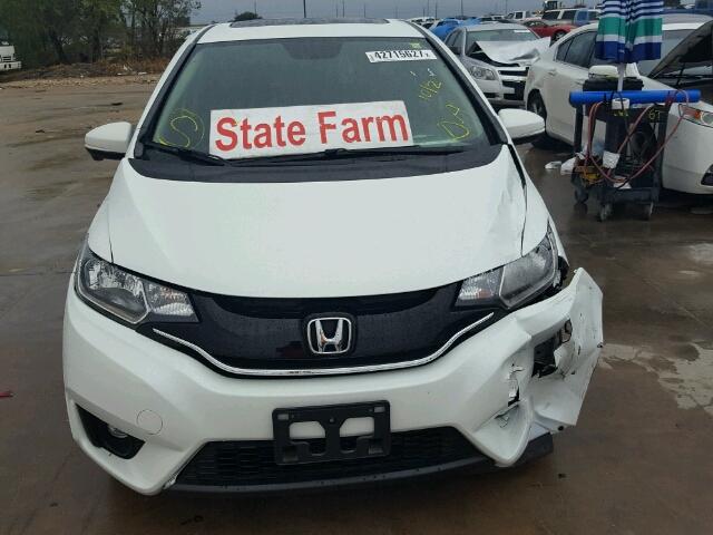 JHMGK5H75HS000341 - 2017 HONDA FIT WHITE photo 9