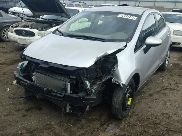 KNADM5A36D6096910 - 2013 KIA RIO LX SILVER photo 2