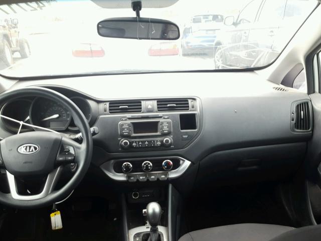 KNADM5A36D6096910 - 2013 KIA RIO LX Արծաթագույն լուսանկար 9
