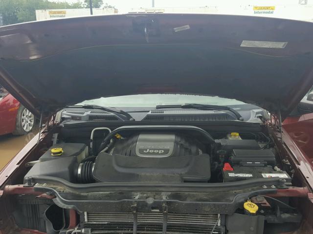 1J8HG58208C106985 - 2008 JEEP COMMANDER MAROON photo 7