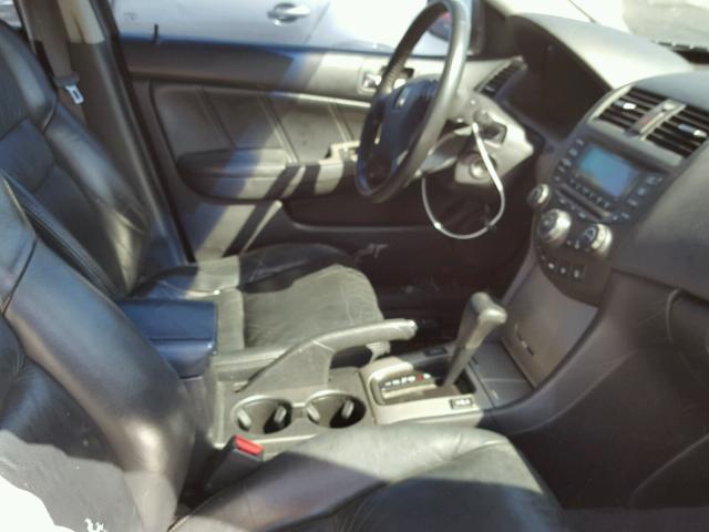 1HGCM66555A032789 - 2005 HONDA ACCORD SILVER photo 5