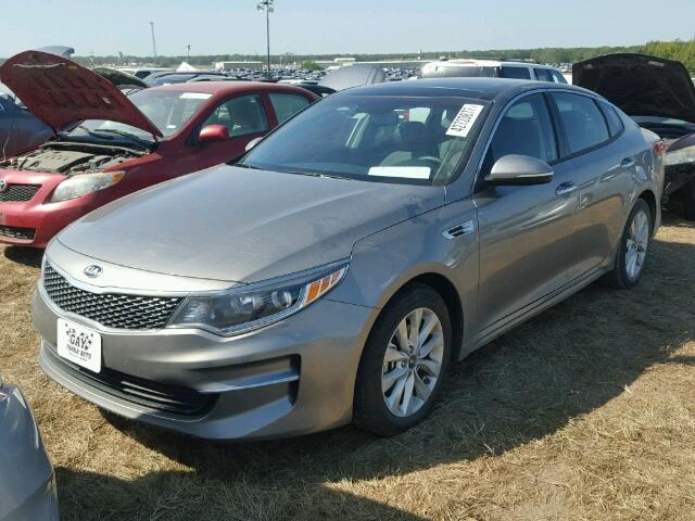 5XXGU4L38JG198049 - 2018 KIA OPTIMA GRAY photo 2