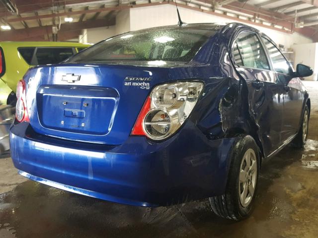 1G1JA5SH2E4135099 - 2014 CHEVROLET SONIC LS BLUE photo 4
