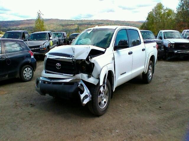 5TFDV54168X034238 - 2008 TOYOTA TUNDRA CRE WHITE photo 2