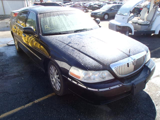 1LNHM81WX3Y612751 - 2003 LINCOLN TOWN CAR E BLACK photo 1