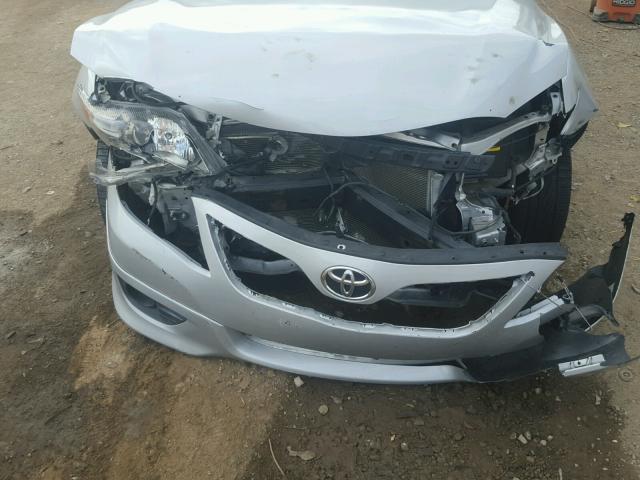 4T1BF3EK4BU229095 - 2011 TOYOTA CAMRY SILVER photo 7