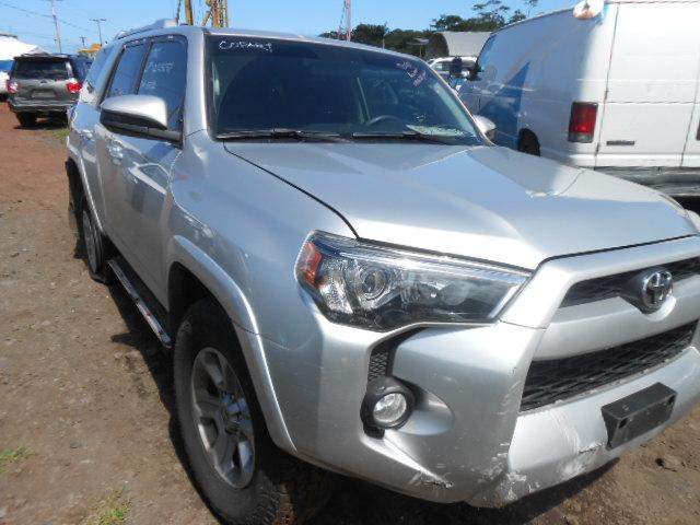 JTEBU5JR9G5315430 - 2016 TOYOTA 4RUNNER SILVER photo 1