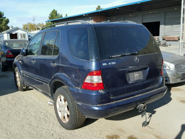 4JGAB72E31A224967 - 2001 MERCEDES-BENZ ML BLUE photo 3