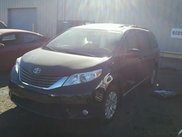 5TDYK3DCXES420632 - 2014 TOYOTA SIENNA XLE BLACK photo 2