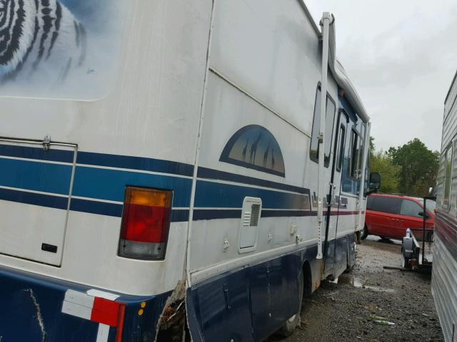 5B4LP67G923344460 - 2002 SAFA MOTORHOME TWO TONE photo 9