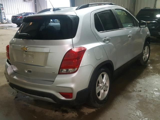 KL7CJPSB3HB224698 - 2017 CHEVROLET TRAX 1LT SILVER photo 4