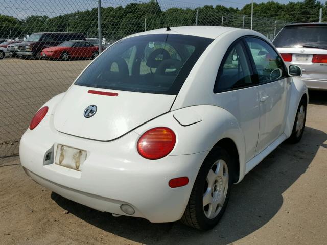 3VWCS21CX1M421456 - 2001 VOLKSWAGEN NEW BEETLE თეთრი ფოტო 4