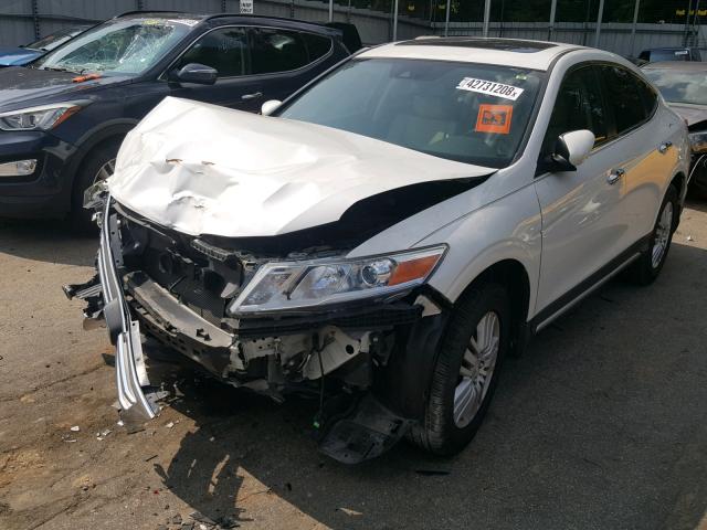 5J6TF3H52DL000710 - 2013 HONDA CROSSTOUR WHITE photo 2