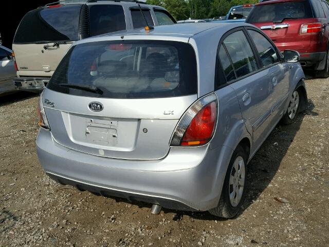 KNADH5A33A6647827 - 2010 KIA RIO LX SILVER photo 4