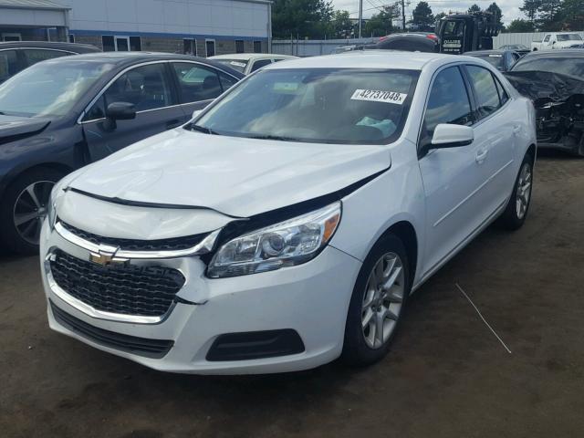 1G11C5SL4FF262196 - 2015 CHEVROLET MALIBU 1LT WHITE photo 2
