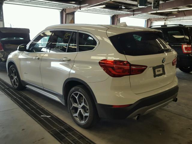 WBXHT3C37GP883035 - 2016 BMW X1 XDRIVE2 WHITE photo 3