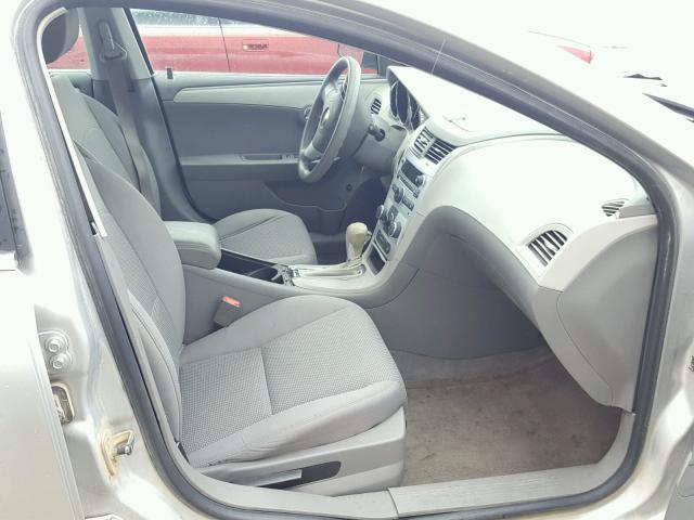 1G1ZB5E12BF200550 - 2011 CHEVROLET MALIBU LS Gümüş foto 5