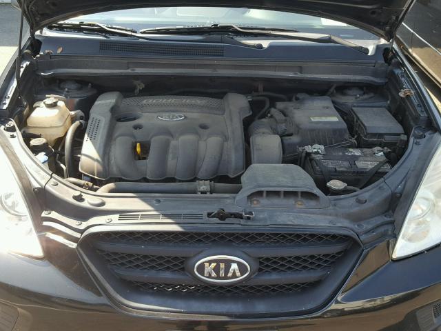 KNAFG525187184747 - 2008 KIA RONDO BASE BLACK photo 7