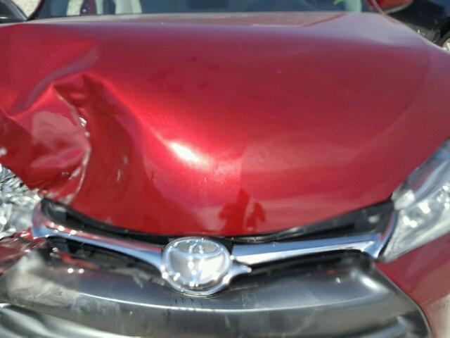 4T1BF1FK8HU722662 - 2017 TOYOTA CAMRY LE 红色 照片 7