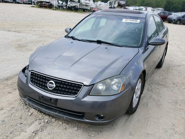 1N4BL11E75C276865 - 2005 NISSAN ALTIMA SE GRAY photo 2