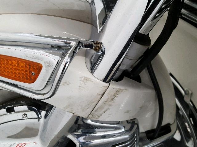 1HFSC2234WA002166 - 1998 HONDA GL1500 SE WHITE photo 9