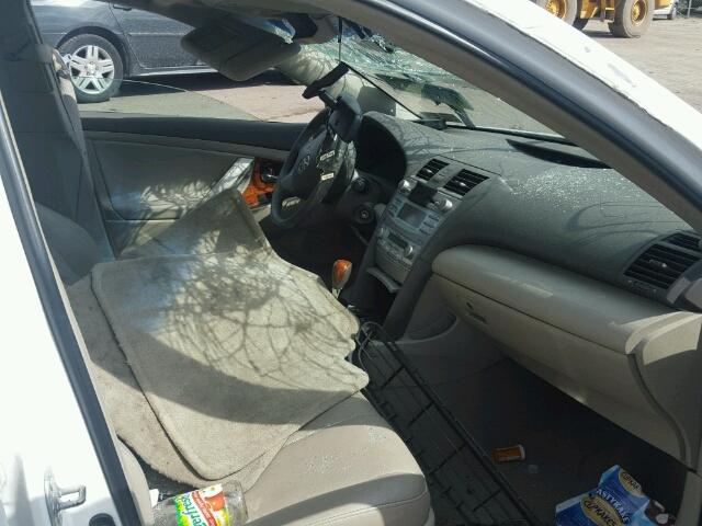 4T1BE46K09U812572 - 2009 TOYOTA CAMRY BASE თეთრი ფოტო 5