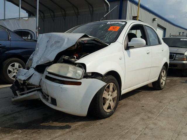 KL1TD56686B603163 - 2006 CHEVROLET AVEO BASE Ақ фото 2