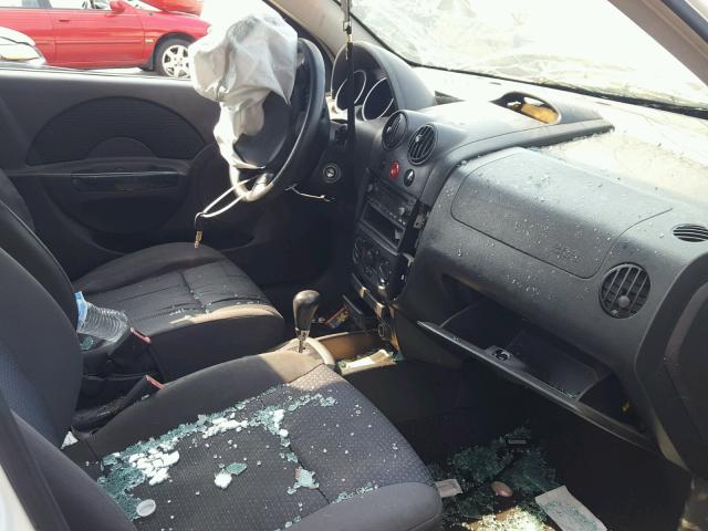 KL1TD56686B603163 - 2006 CHEVROLET AVEO BASE Ақ фото 5