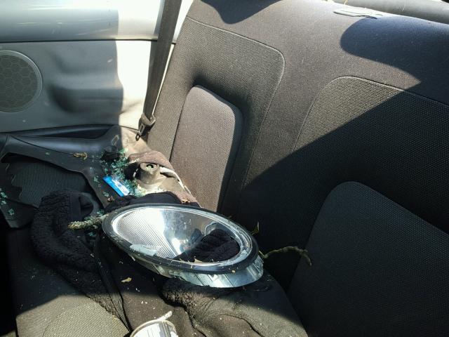 3VWCK31C44M413282 - 2004 VOLKSWAGEN NEW BEETLE Gümüş foto 6