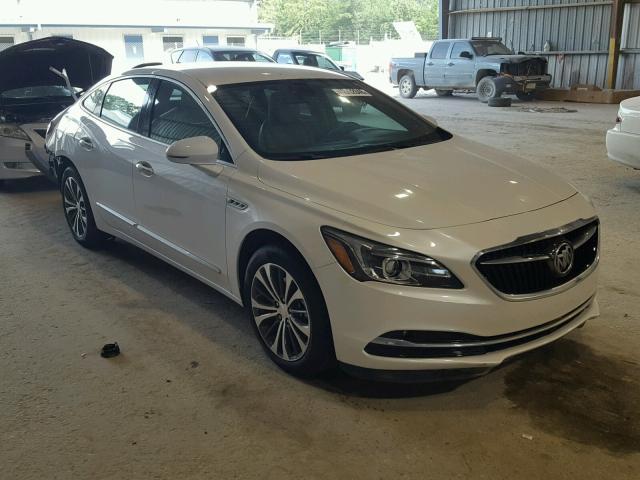 1G4ZP5SS5HU172748 - 2017 BUICK LACROSSE E თეთრი ფოტო 1