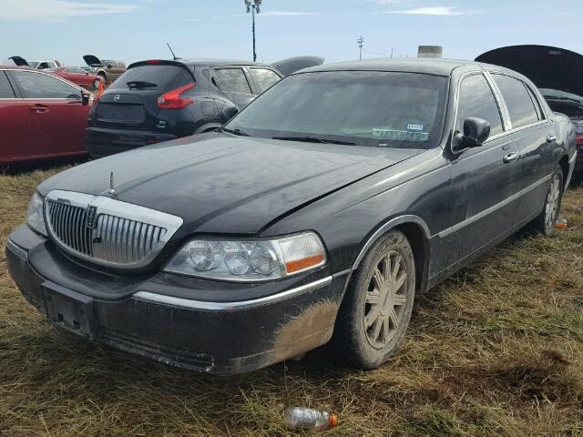 2LNBL8CVXBX755842 - 2011 LINCOLN TOWN CAR BLACK photo 2