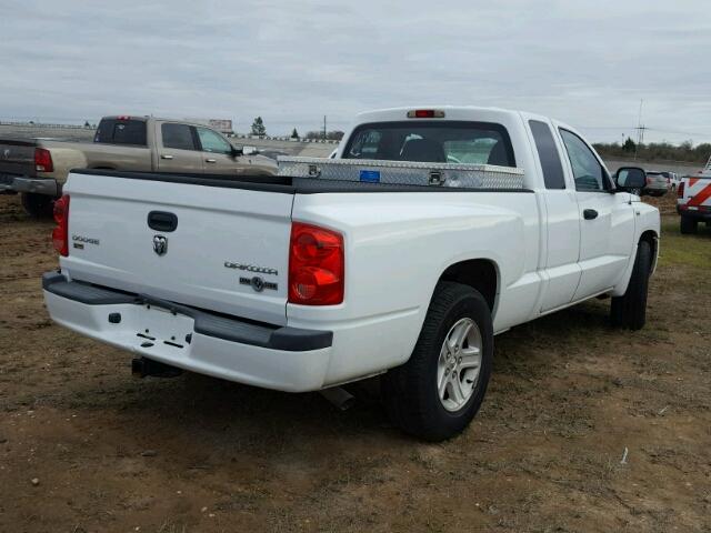 1D7RE3BP9AS232242 - 2010 DODGE DAKOTA WHITE photo 4