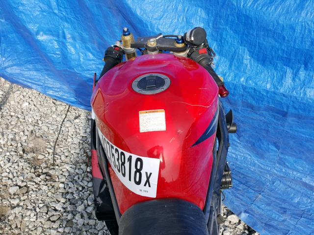 JS1GN7CA752115519 - 2005 SUZUKI GSX-R600 K RED photo 5